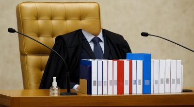 Gilmar Mendes é acusado de desviar atenção dos problemas do STF