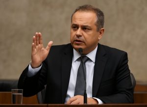 Líder da oposição não assina pedido de impeachment de Moraes e alega riscos de nulidade