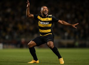 Noite de Walter tem gol, dança no estilo Beyoncé e ‘pezinhos no chão’